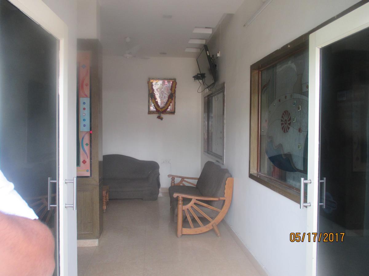 Sri Sai Ganesh Lodge Haidarábád Kültér fotó