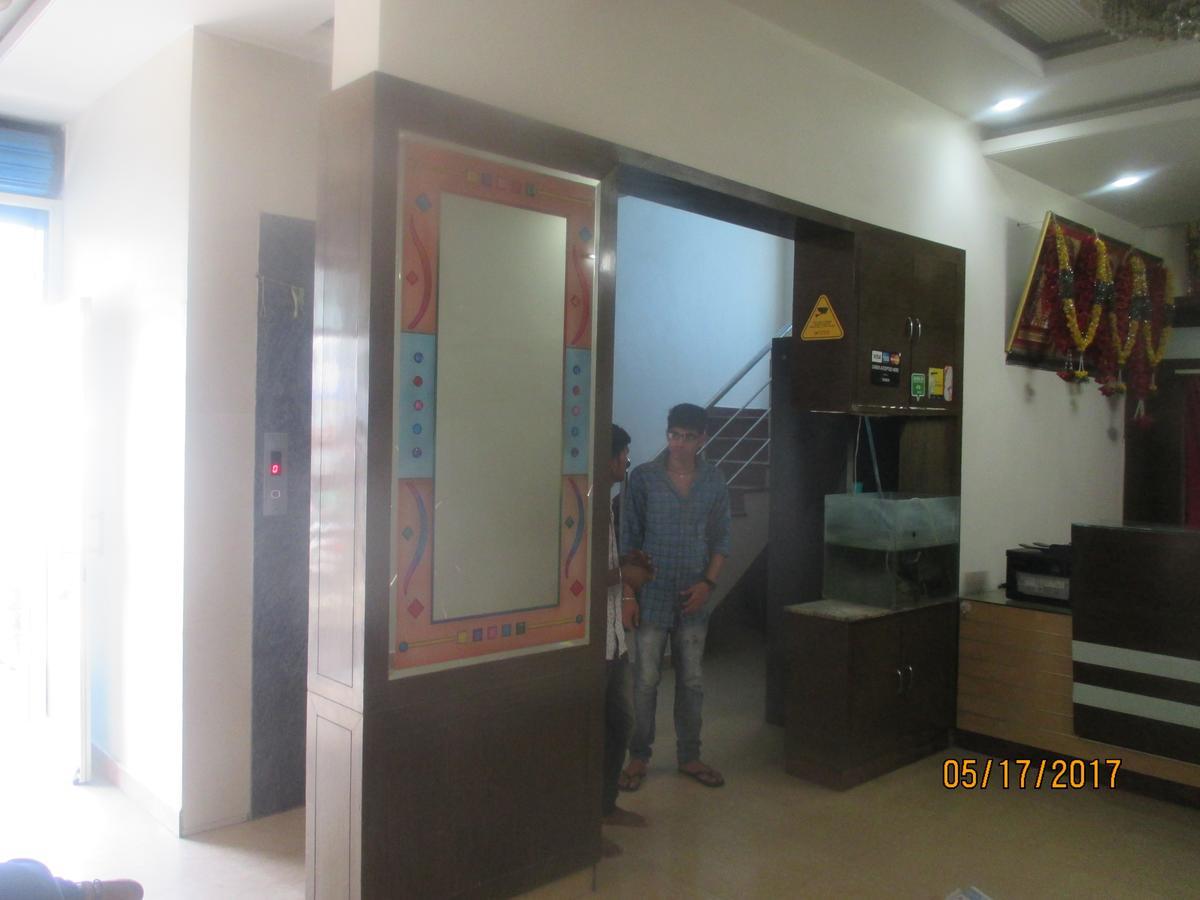 Sri Sai Ganesh Lodge Haidarábád Kültér fotó
