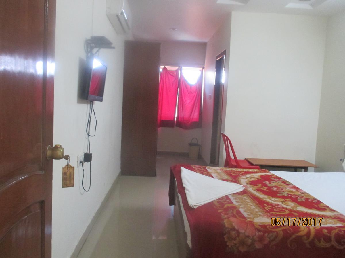 Sri Sai Ganesh Lodge Haidarábád Kültér fotó